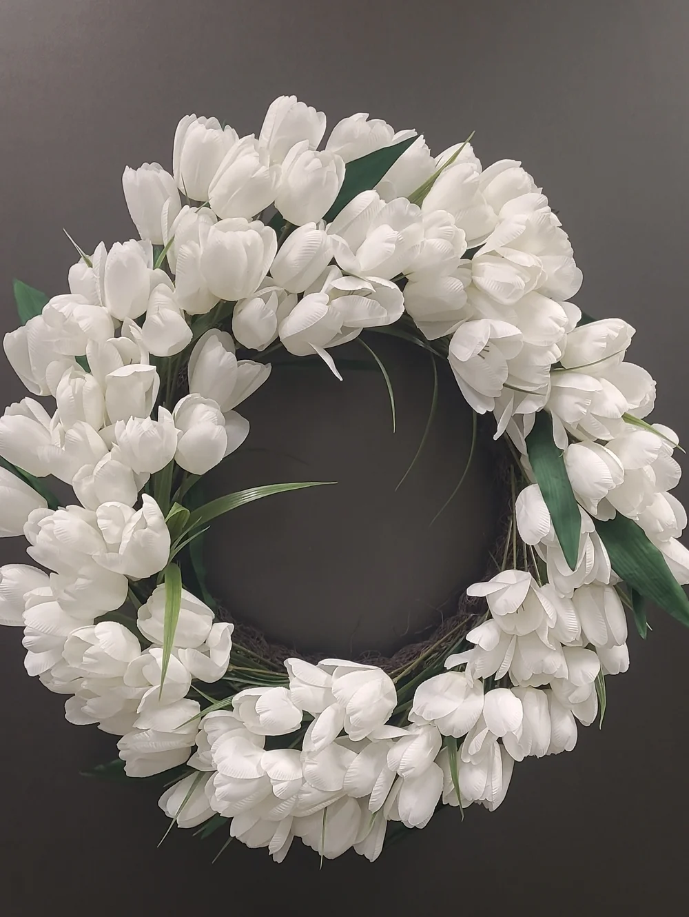 Faux White Tulip Wreath with Green Leaves